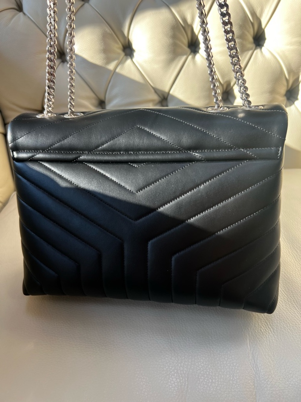 New Saint Laurent Black Leather Shoulder Bag LouLou - Picture 5 of 15